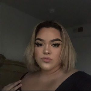 Meet your Posher, Bibi